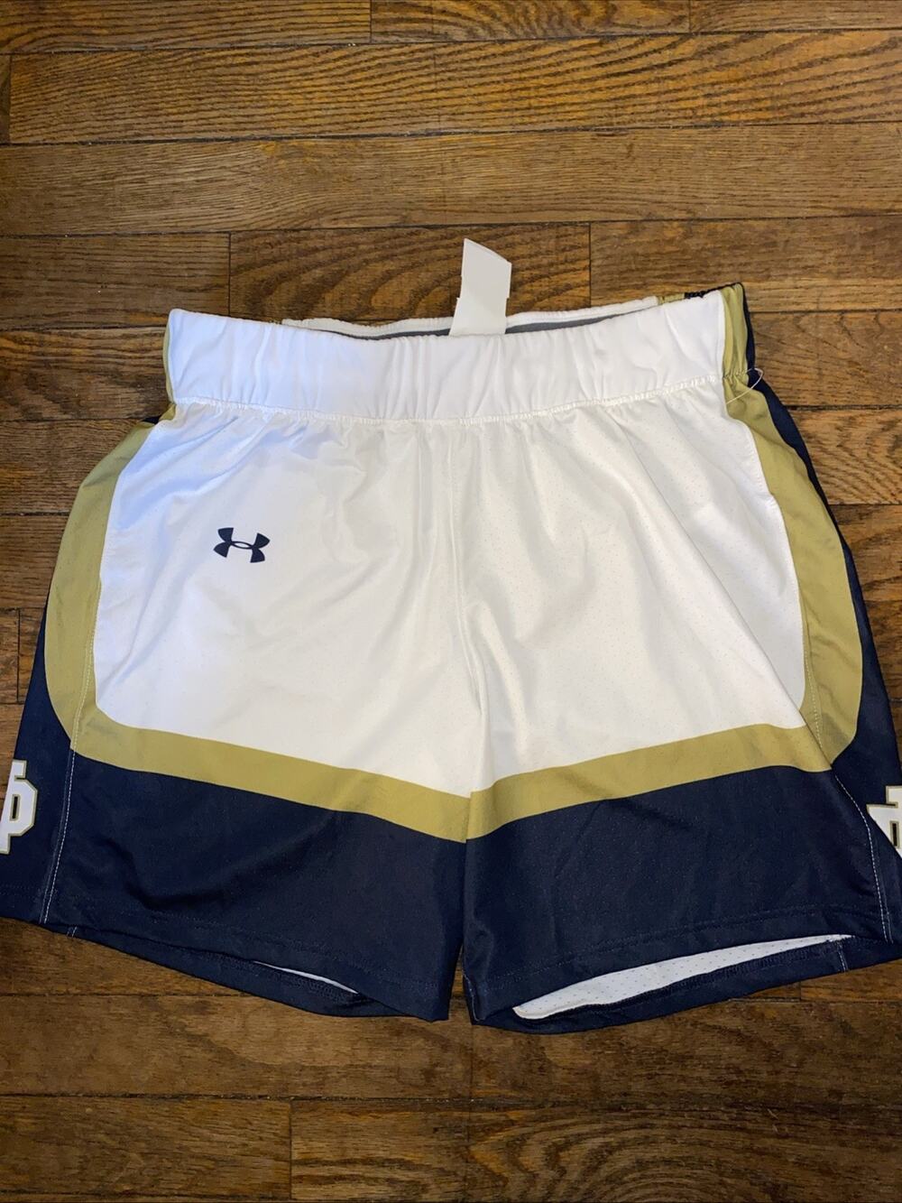 Under Armour University Of Notre Dame Make Athletes Better Shorts Size Small NWT